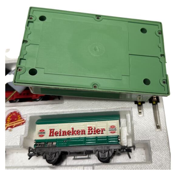 Beginners 1976 HO Fleischmann Train Set with Transformer Missing Track - AS IS - Picture 8 of 14